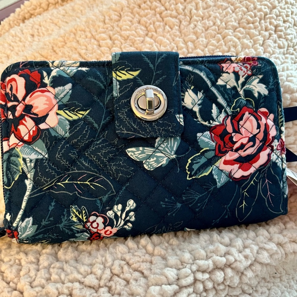 Vera Bradley blue and pink wallet NWT - Picture 4 of 5